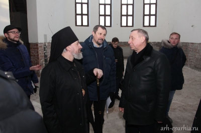 Александр Беглов посетил строящийся собор в Архангельске