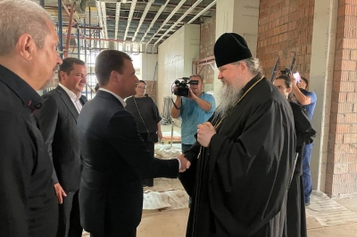Министр по развитию Арктики Алексей Чекунков посетил Михаило-Архангельский кафедральный собор