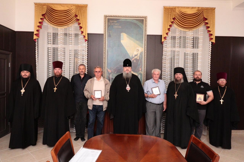 Митрополит Корнилий возглавил встречу, посвященную строительству Михаило-Архангельского кафедрального собора
