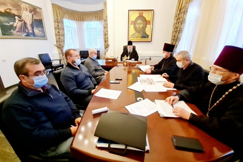 Митрополит Корнилий возглавил встречу рабочей группы по строительству Михаило-Архангельского собора