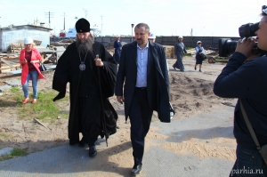 Митрополит Даниил проинспектировал строительство Михаило-Архангельского кафедрального собора