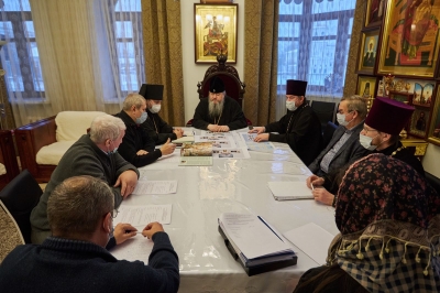 Митрополит Корнилий возглавил совещание по строительству Михаило-Архангельского кафедрального собора
